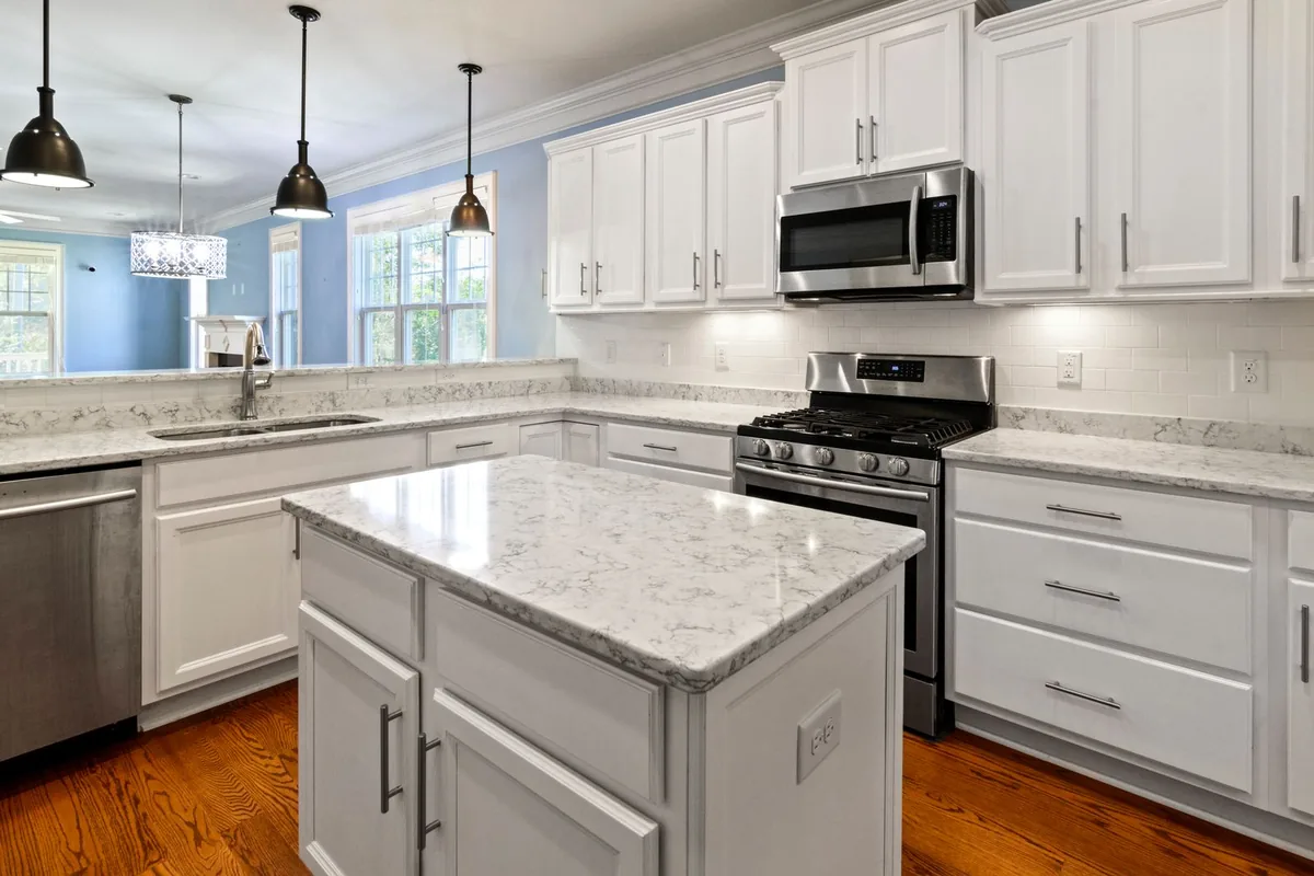 Filth & Squalor Cleanup in Lake Belvedere Estates, FL